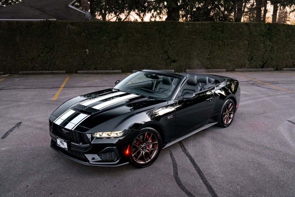 Used 2024 Ford Mustang GT Premium RWD image 2