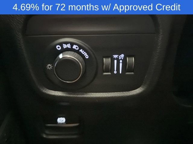 Used 2025 Jeep Grand Cherokee L Laredo image 32