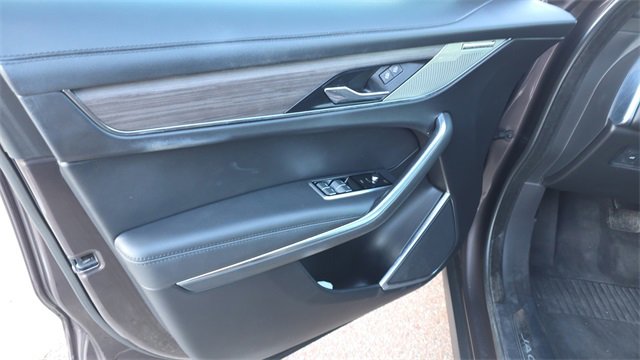 Used 2023 Jaguar F-PACE S image 10