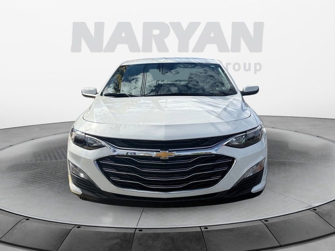 Used 2024 Chevrolet Malibu LT image 3