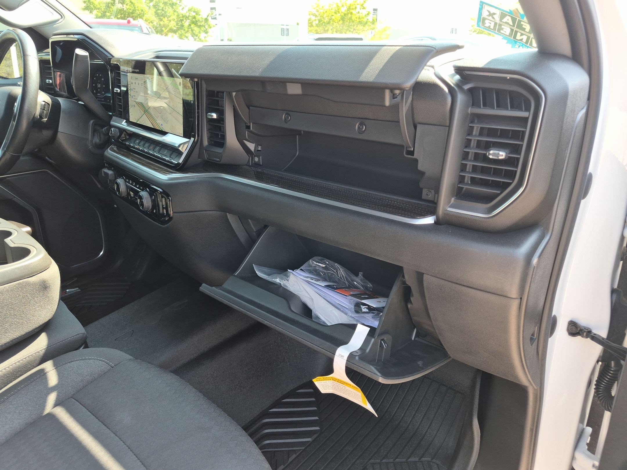 Used 2022 Chevrolet Silverado 1500 RST AWD/4WD image 31