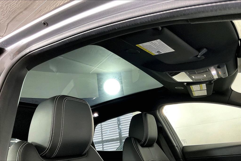 Used 2024 Jaguar E-PACE R-Dynamic SE image 29