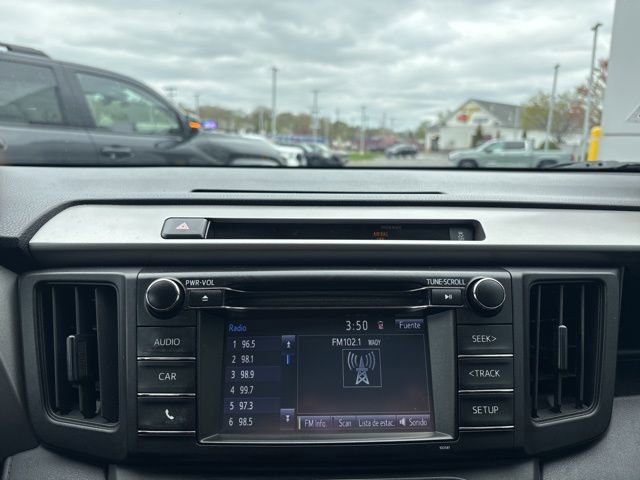 Used 2016 Toyota RAV4 LE AWD/4WD image 10