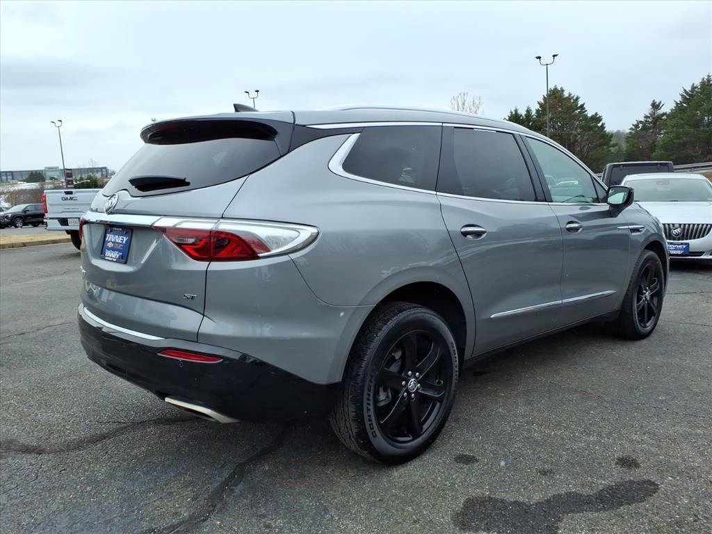 Used 2023 Buick Enclave Essence w/ Experience Buick Package image 3