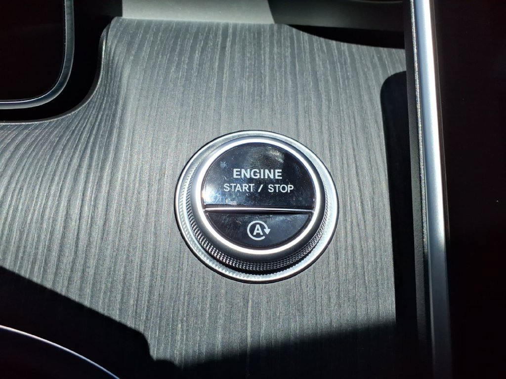 Used 2023 Mercedes-Benz C 300 4MATIC Sedan image 27