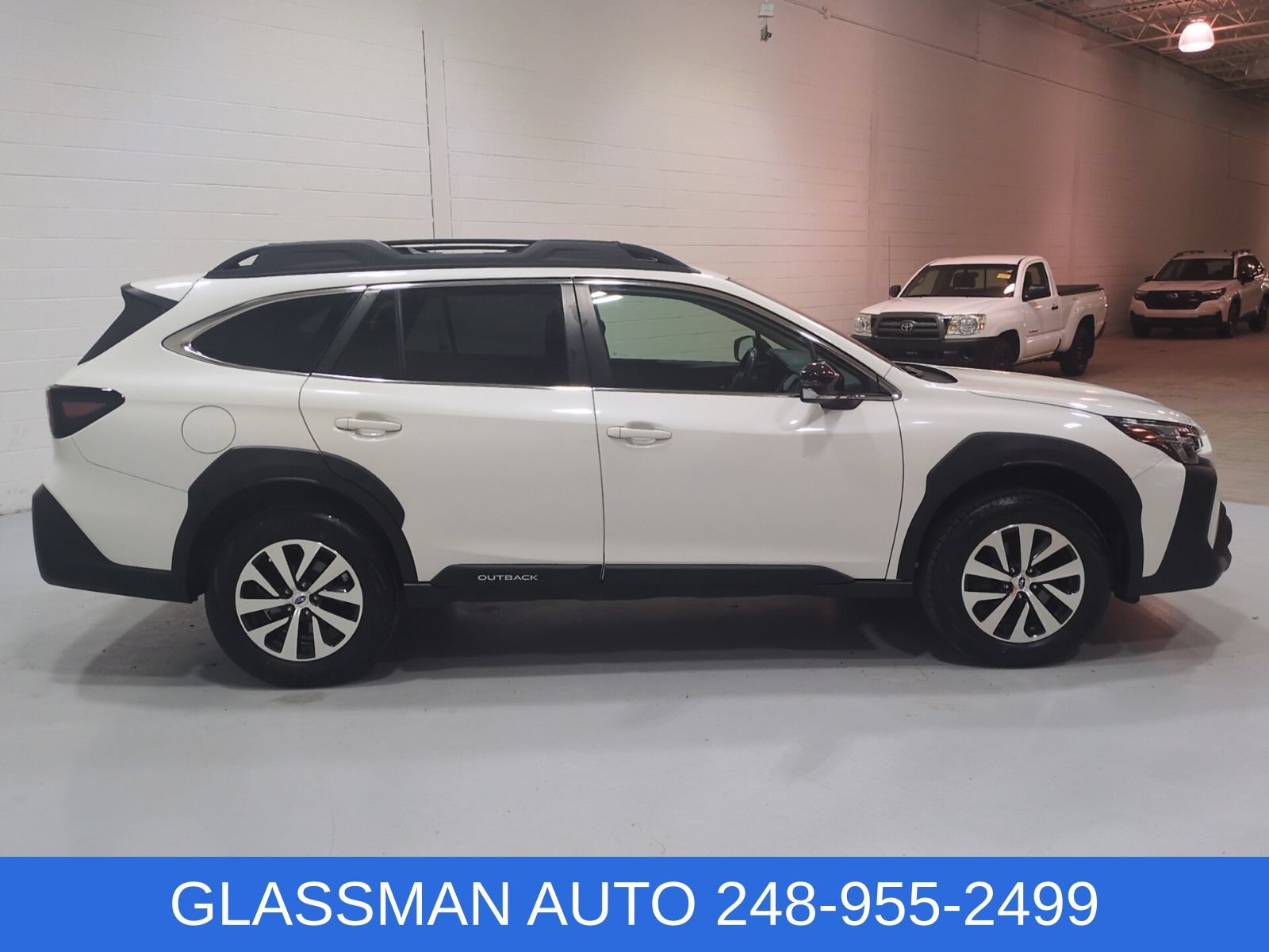 Certified 2024 Subaru Outback Premium AWD/4WD image 2