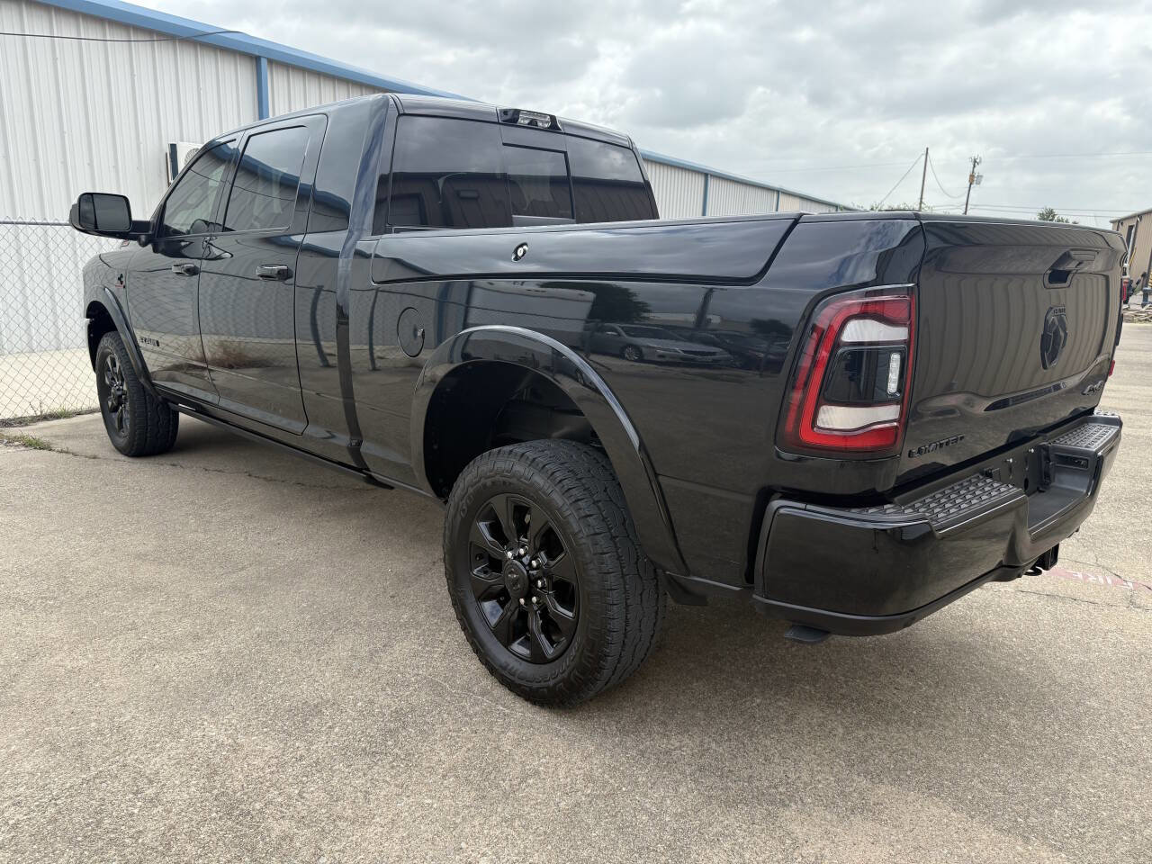 Used 2022 RAM 2500 Limited image 10