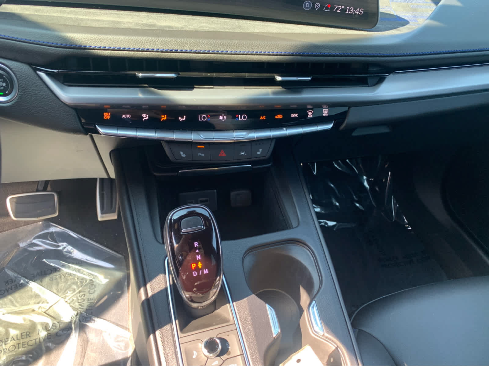 Used 2024 Cadillac XT4 Sport w/ Active Safety Package AWD/4WD image 18