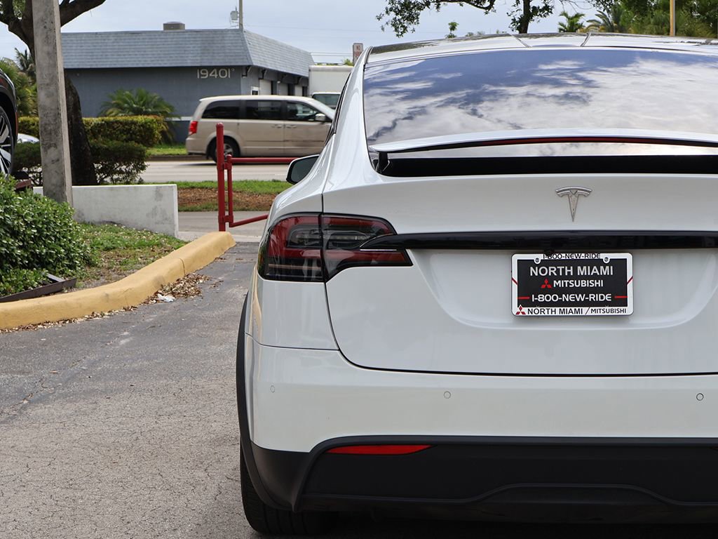 Used 2023 Tesla Model X AWD/4WD image 14