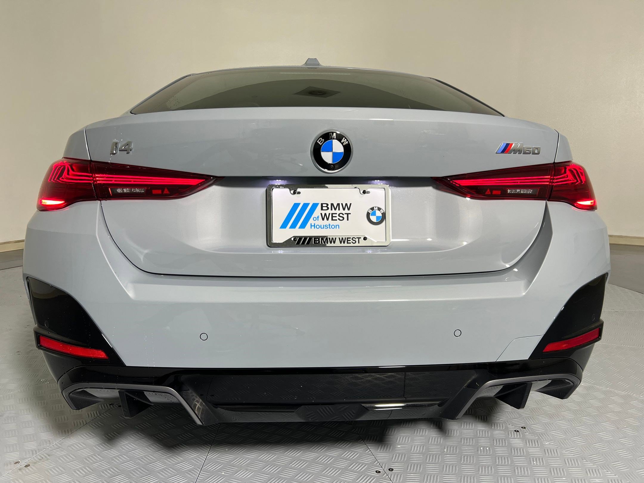 New 2026 BMW i4 M60 w/ Premium Package image 9