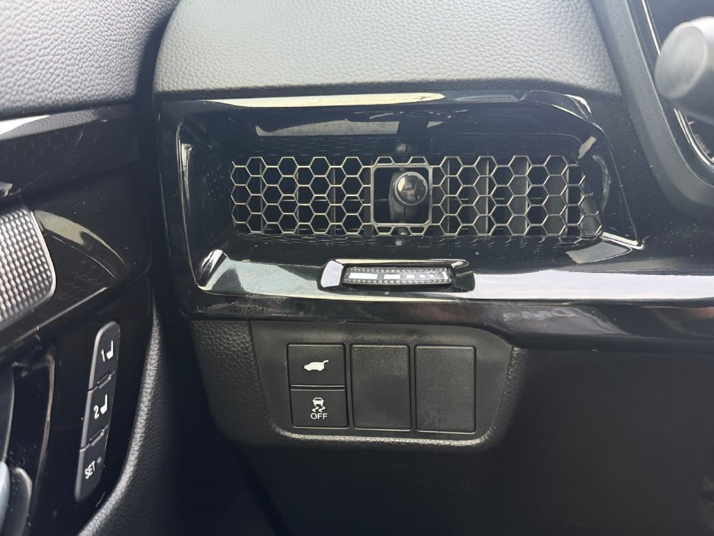Used 2025 Honda CR-V Sport Touring image 22