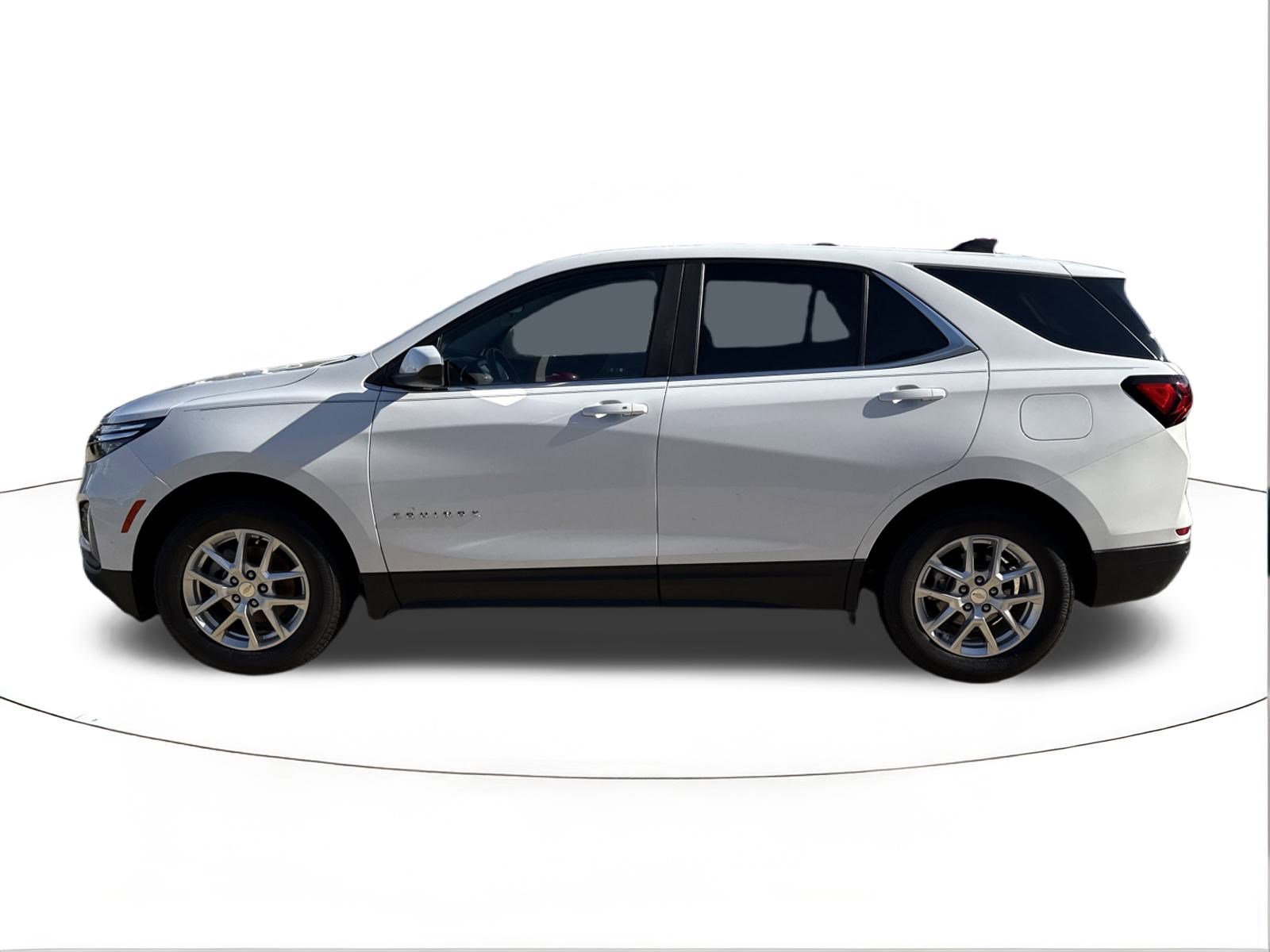 Used 2023 Chevrolet Equinox LT w/ Driver Convenience Package image 6