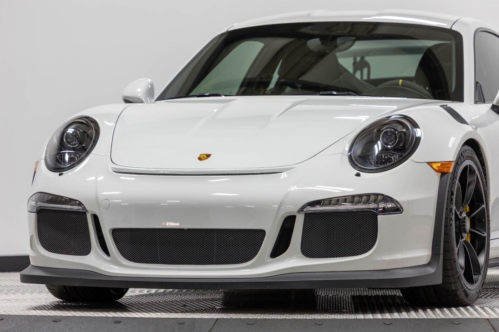 Used 2016 Porsche 911 GT3 RS RWD image 8