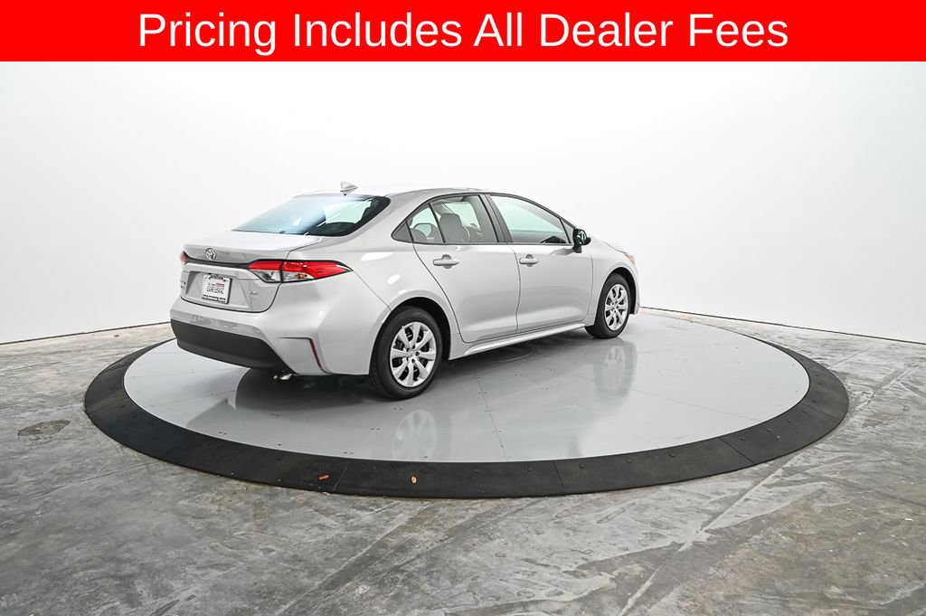 Used 2026 Toyota Corolla LE FWD image 7