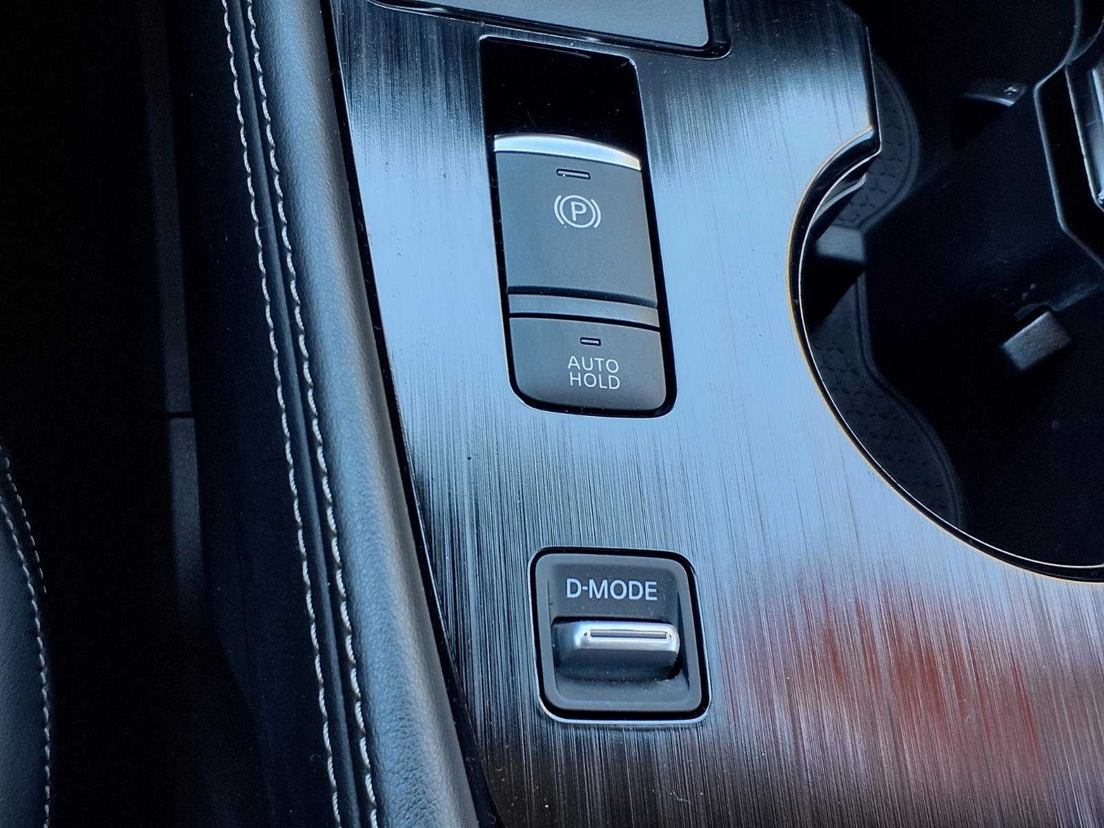 Certified 2024 Nissan Rogue Platinum w/ Platinum Premium Package image 21