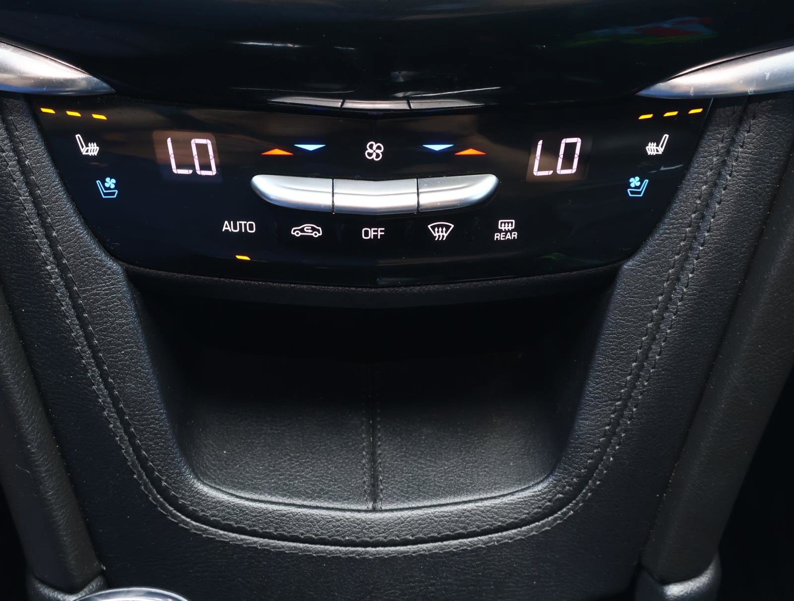 Used 2021 Cadillac XT6 Premium Luxury w/ Platinum Package image 33