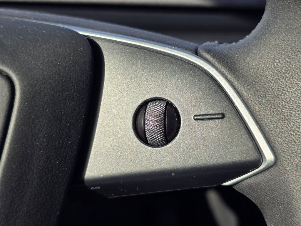 Used 2024 Tesla Model 3 Standard Range RWD image 34