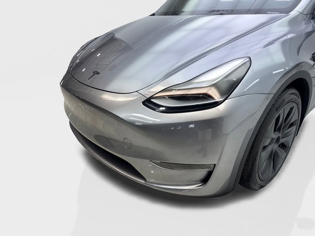 Used 2024 Tesla Model Y Long Range AWD/4WD image 16