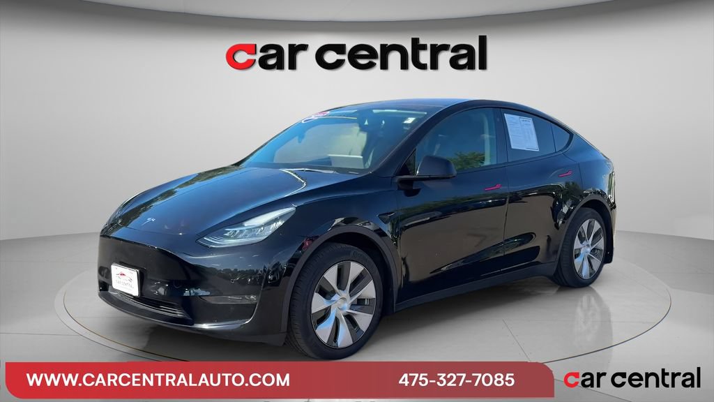 Used 2022 Tesla Model Y Long Range AWD/4WD image 1