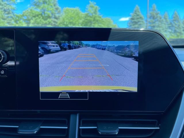 Used 2025 Chevrolet Trax RS FWD image 15