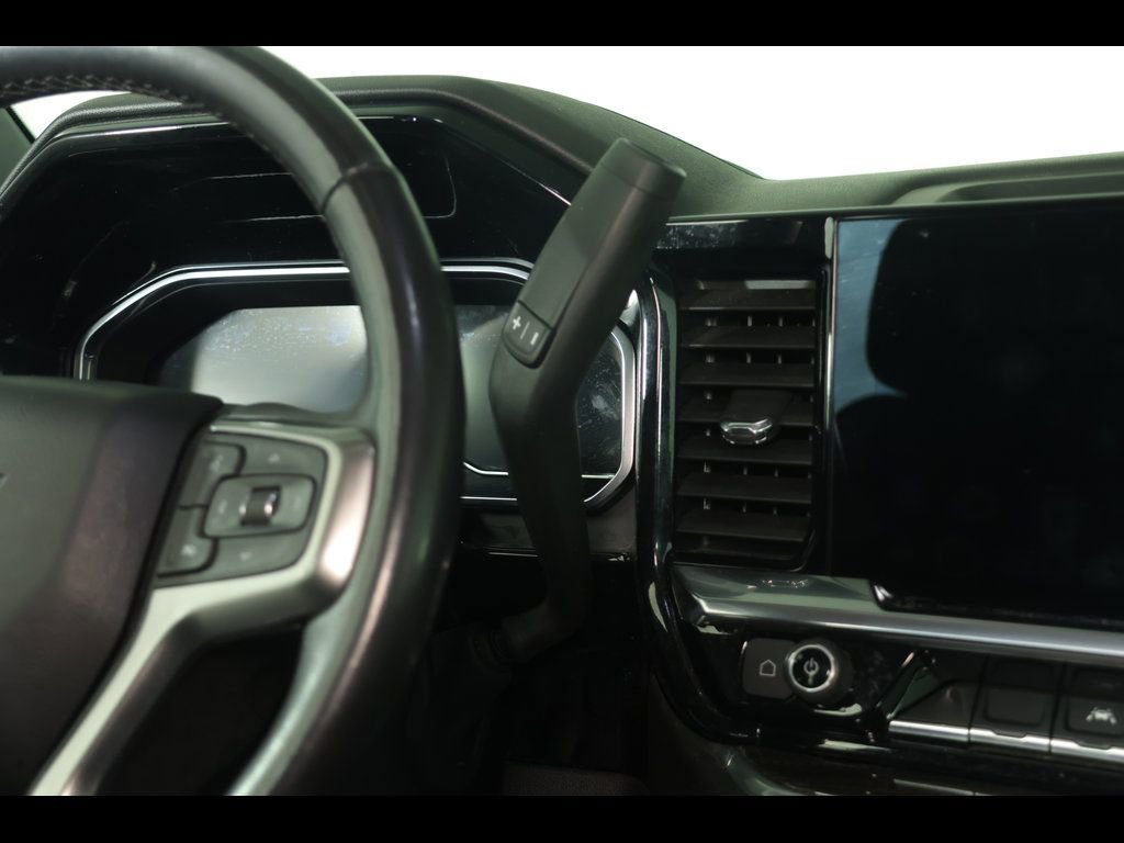 Used 2022 Chevrolet Silverado 1500 LT image 31