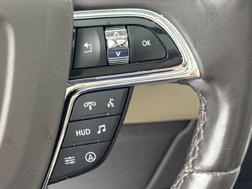 Used 2024 Lincoln Navigator Reserve AWD/4WD image 40