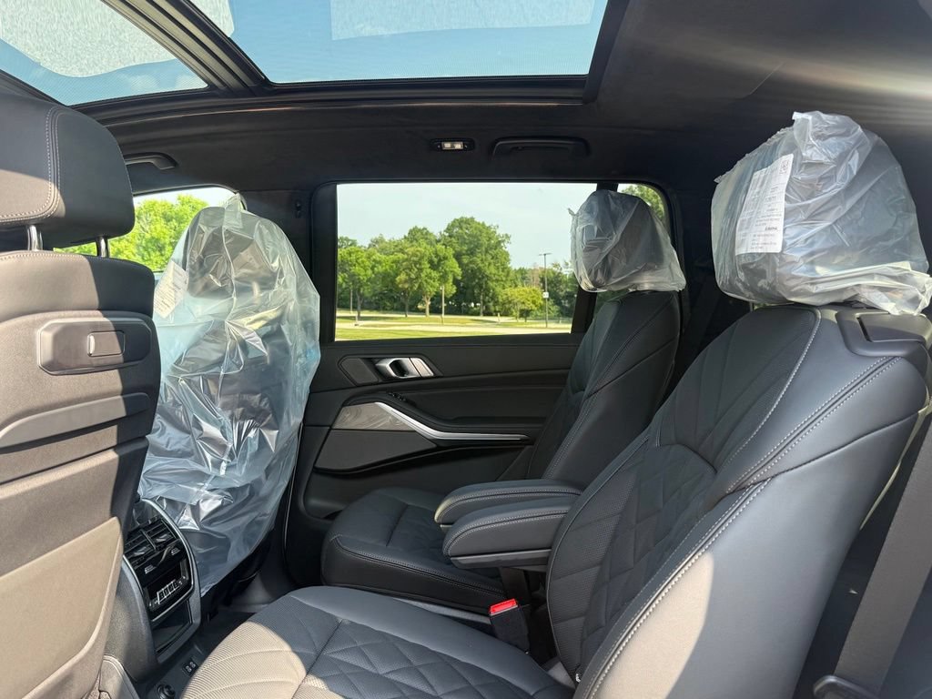 New 2027 BMW X7 xDrive40i w/ Executive Package AWD/4WD image 19