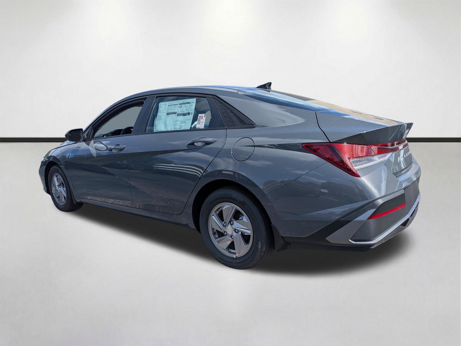 New 2026 Hyundai Elantra SE FWD image 6