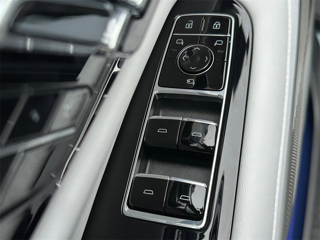 New 2026 Cadillac Optiq Sport 1 image 21