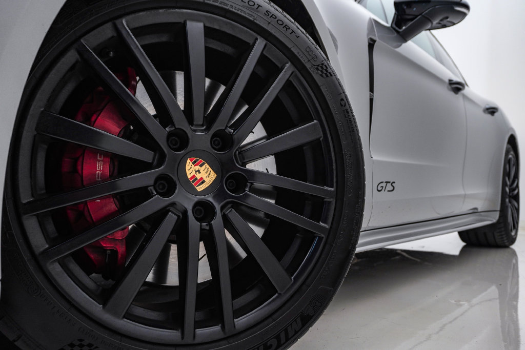 Used 2019 Porsche Panamera GTS AWD/4WD image 5