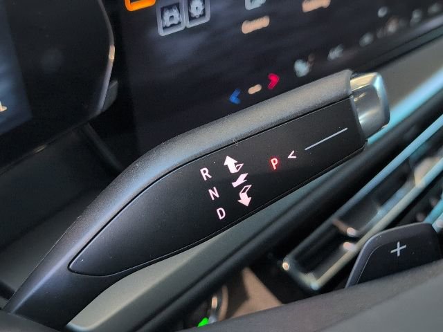 New 2026 Chevrolet Traverse LT w/ Driver Confidence Package image 23