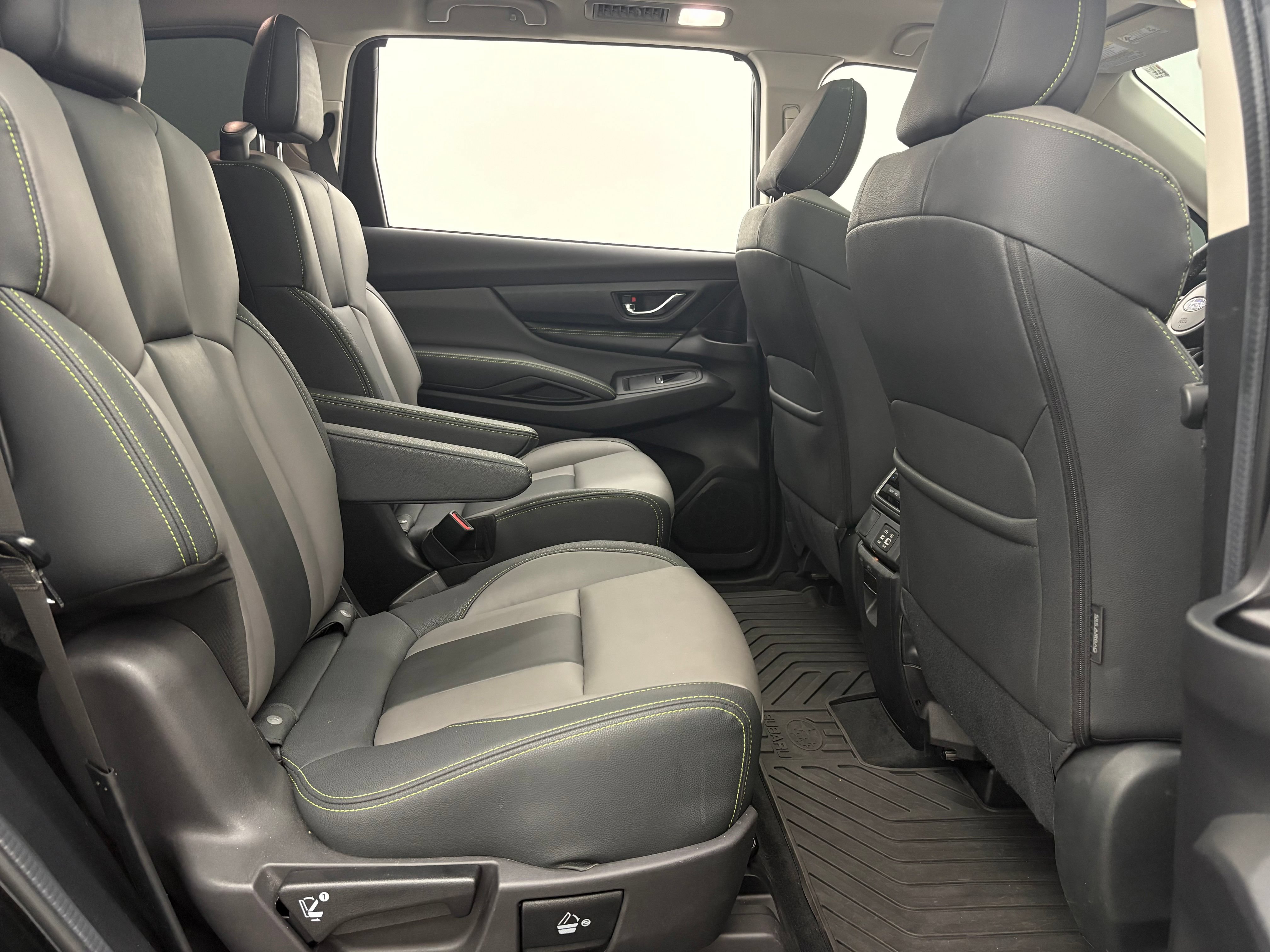 Used 2025 Subaru Ascent Onyx Edition AWD/4WD image 37