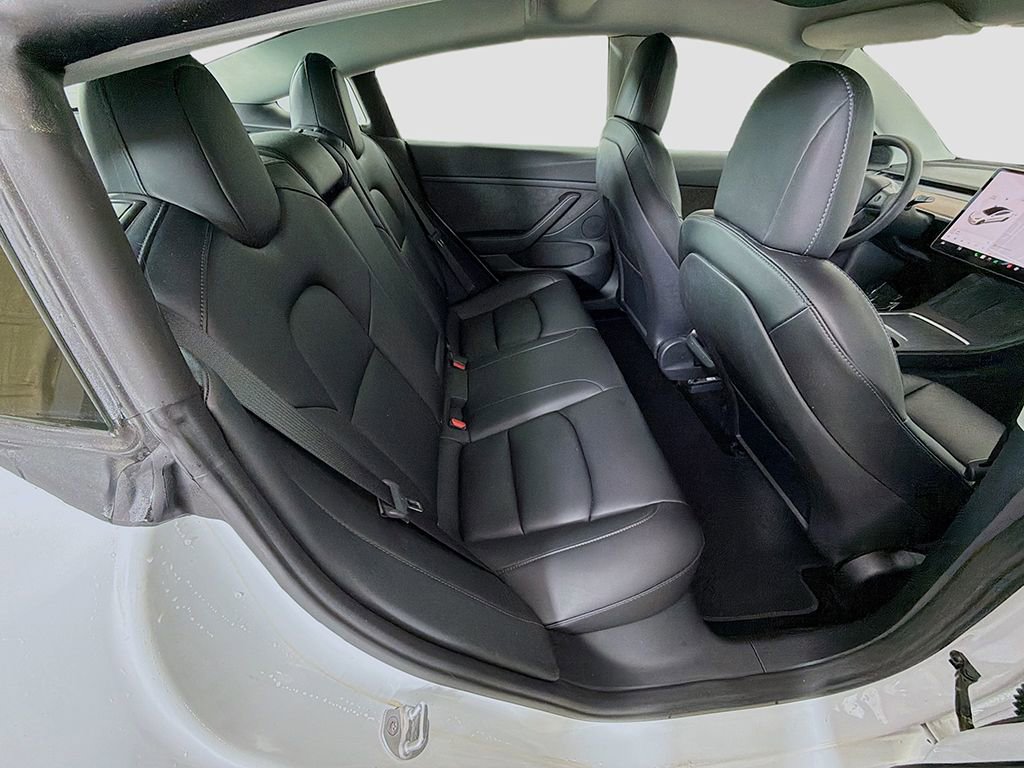 Used 2022 Tesla Model 3 Long Range image 23
