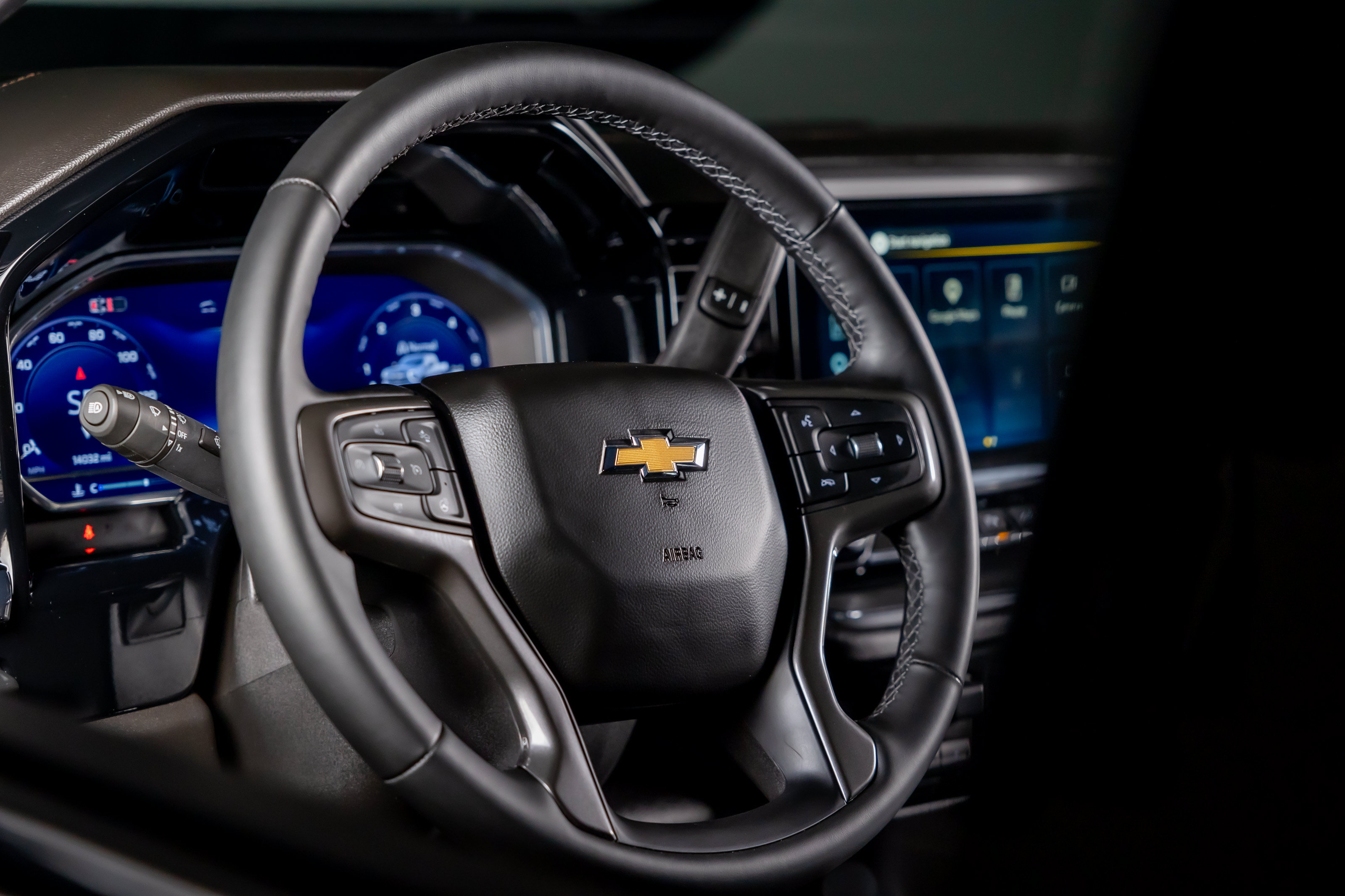 Used 2025 Chevrolet Silverado 3500 High Country w/ Technology Package AWD/4WD image 36