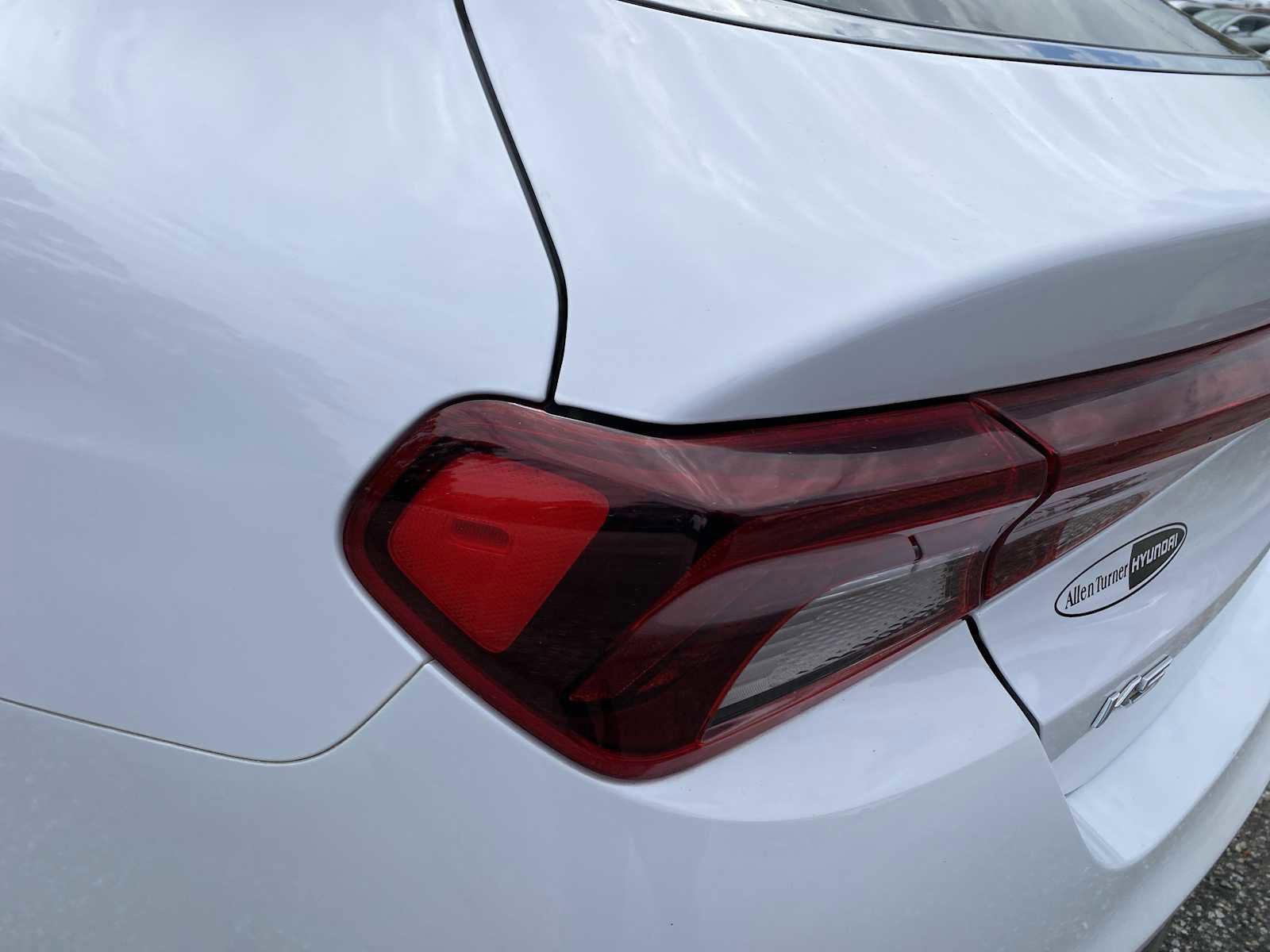 Used 2022 Kia K5 LX image 12