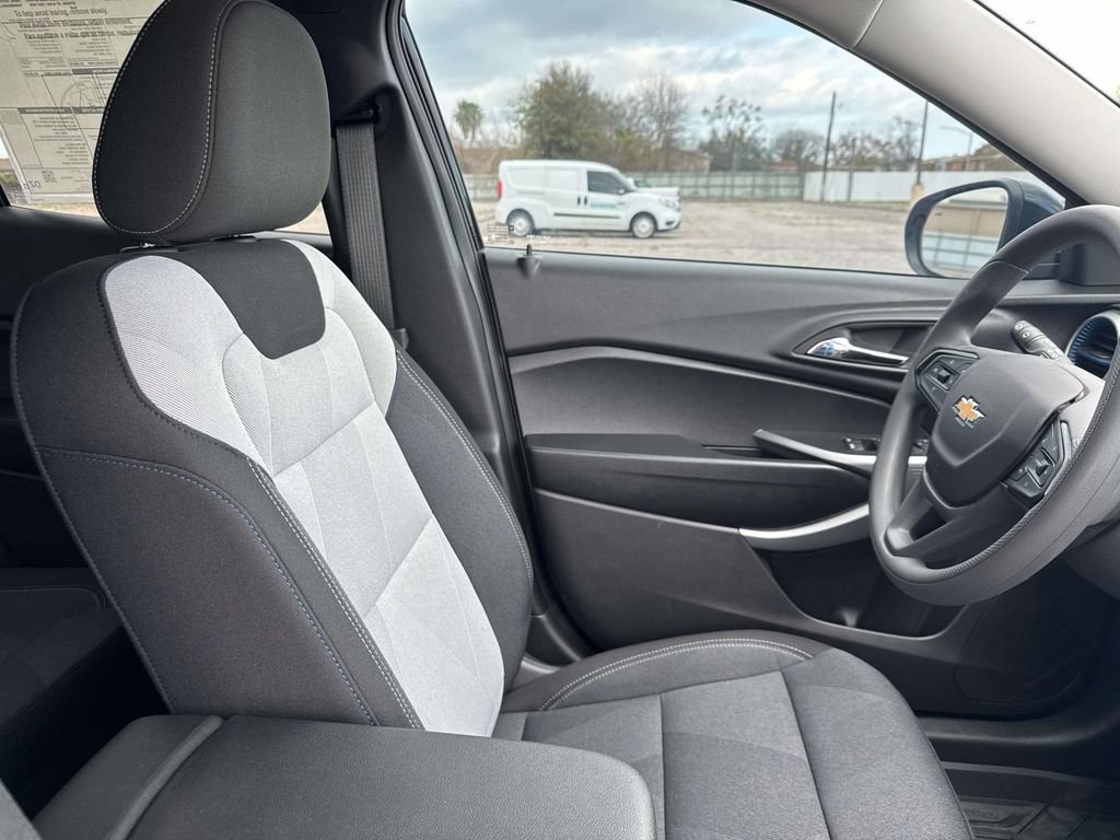New 2026 Chevrolet Trax LS w/ LS Convenience Package image 10