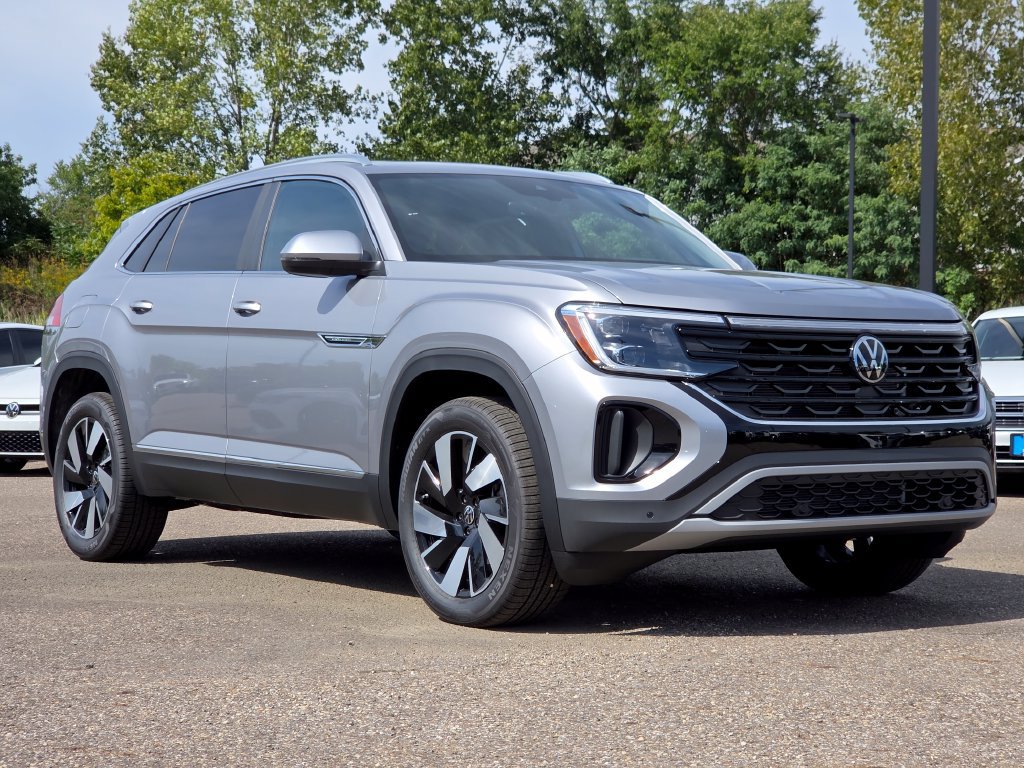 New 2026 Volkswagen Atlas Cross Sport SEL AWD/4WD image 2