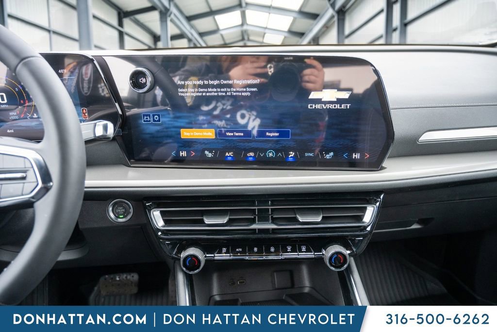 New 2026 Chevrolet Traverse LT w/ Midnight/Sport Edition image 8