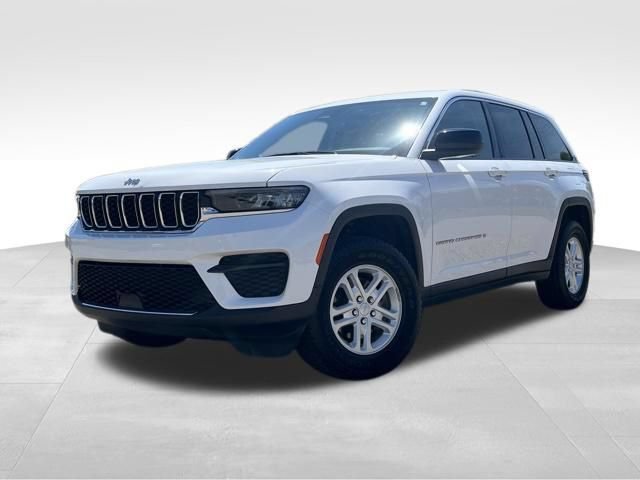 Used 2023 Jeep Grand Cherokee Laredo