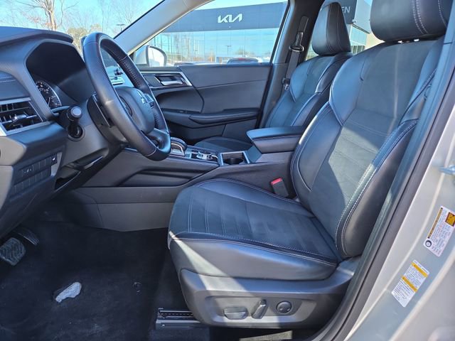 Used 2024 Mitsubishi Outlander SE image 10