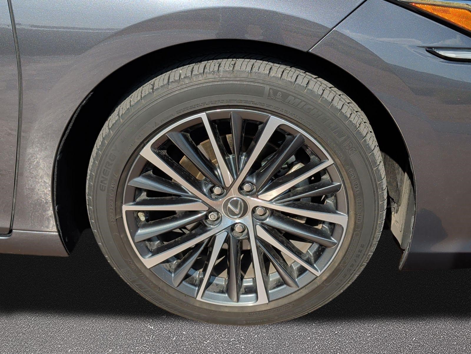 Certified 2023 Lexus ES 350 w/ Premium Package FWD image 7