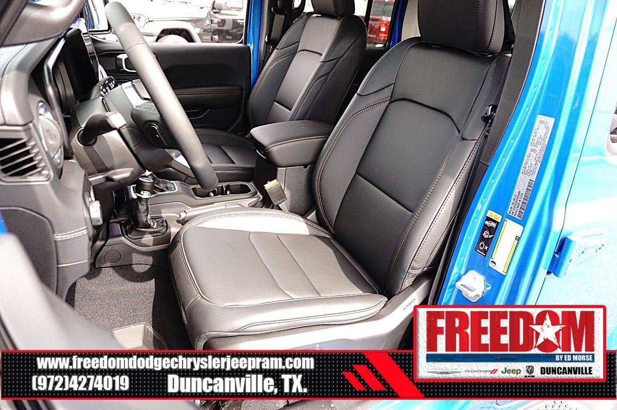 New 2026 Jeep Wrangler Unlimited Sahara w/ Whitecap Package AWD/4WD image 13
