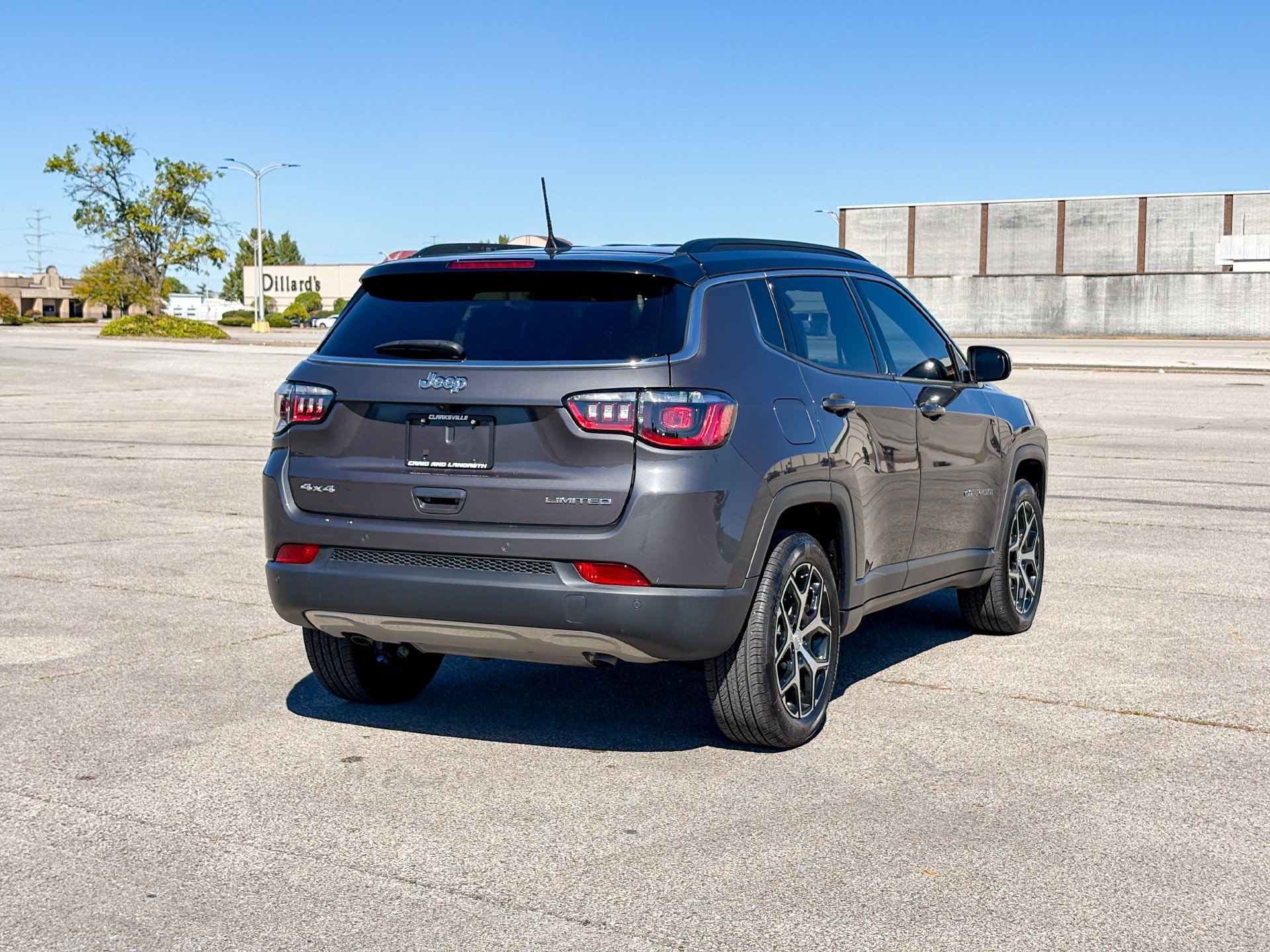 Used 2024 Jeep Compass Limited AWD/4WD image 9