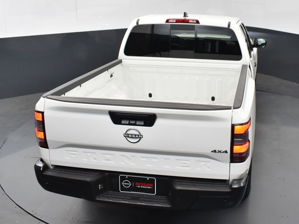 New 2026 Nissan Frontier S image 18