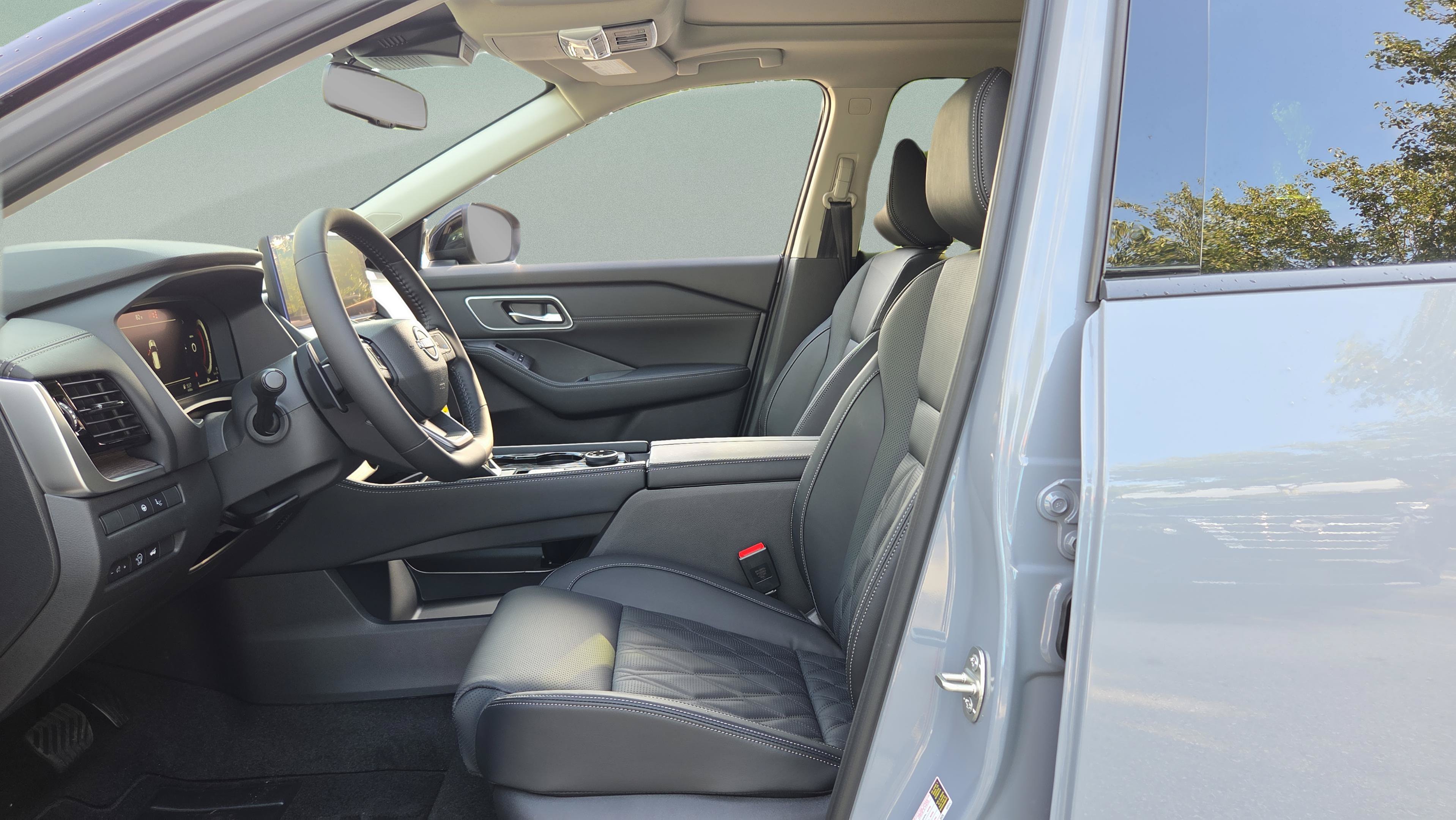 New 2026 Nissan Rogue Platinum w/ Platinum Premium Package AWD/4WD image 10