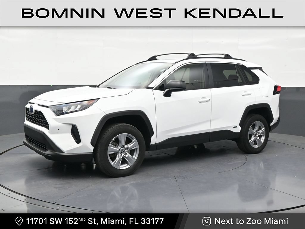 Used 2022 Toyota RAV4 LE AWD/4WD image 1