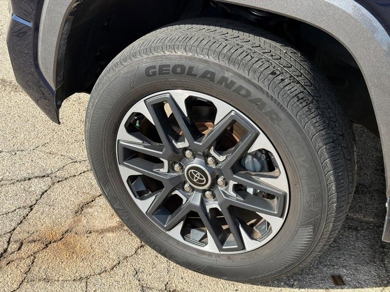 Used 2024 Toyota Tundra Limited image 11