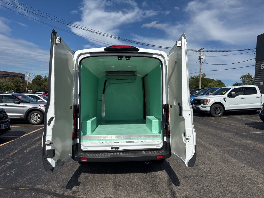 New 2025 Ford Transit 250 148 Medium Roof Extended AWD image 9