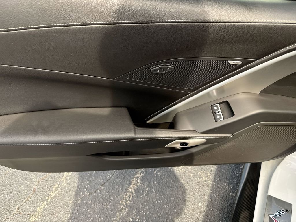 Used 2018 Chevrolet Corvette Stingray Convertible w/ 1LT RWD image 15