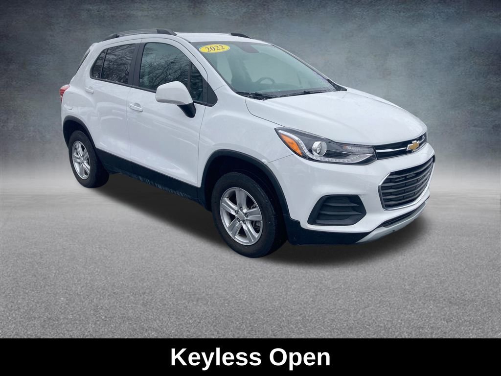 Used 2022 Chevrolet Trax LT w/ Driver Confidence Package image 9